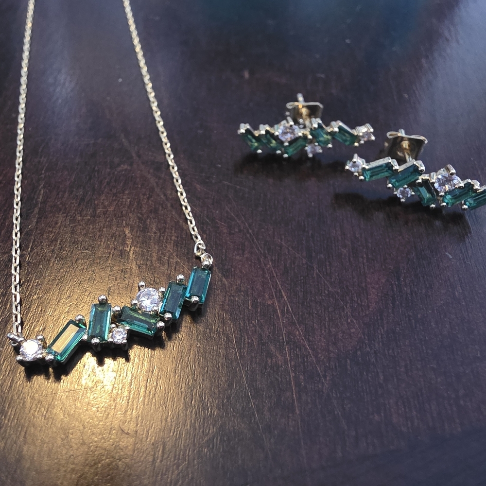 Adina EDEN Emerald GreenNecklace and Earring Set, 14K Gold Plated Brass - Picture 2 of 5